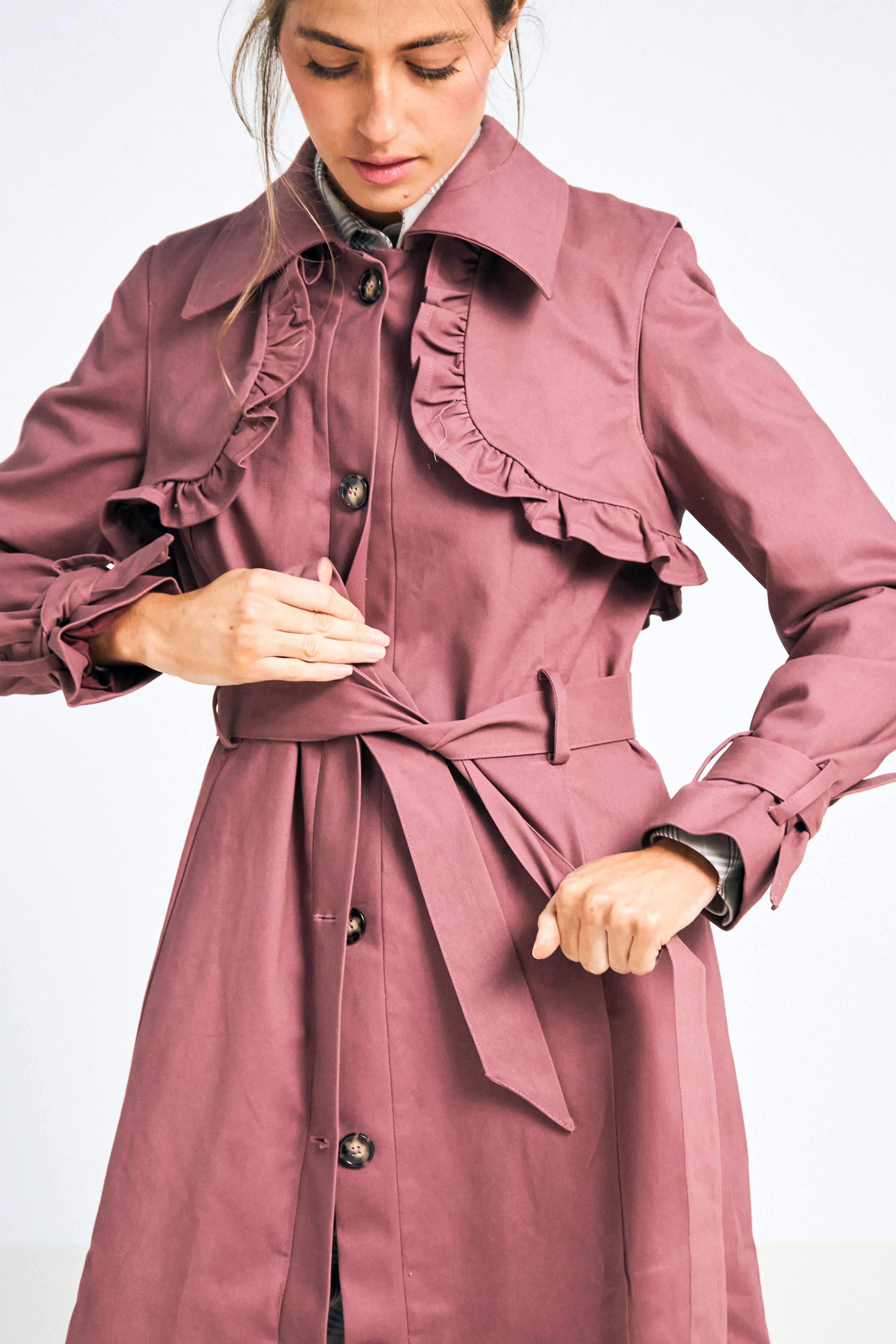 Gabardina Rococó Ciruela