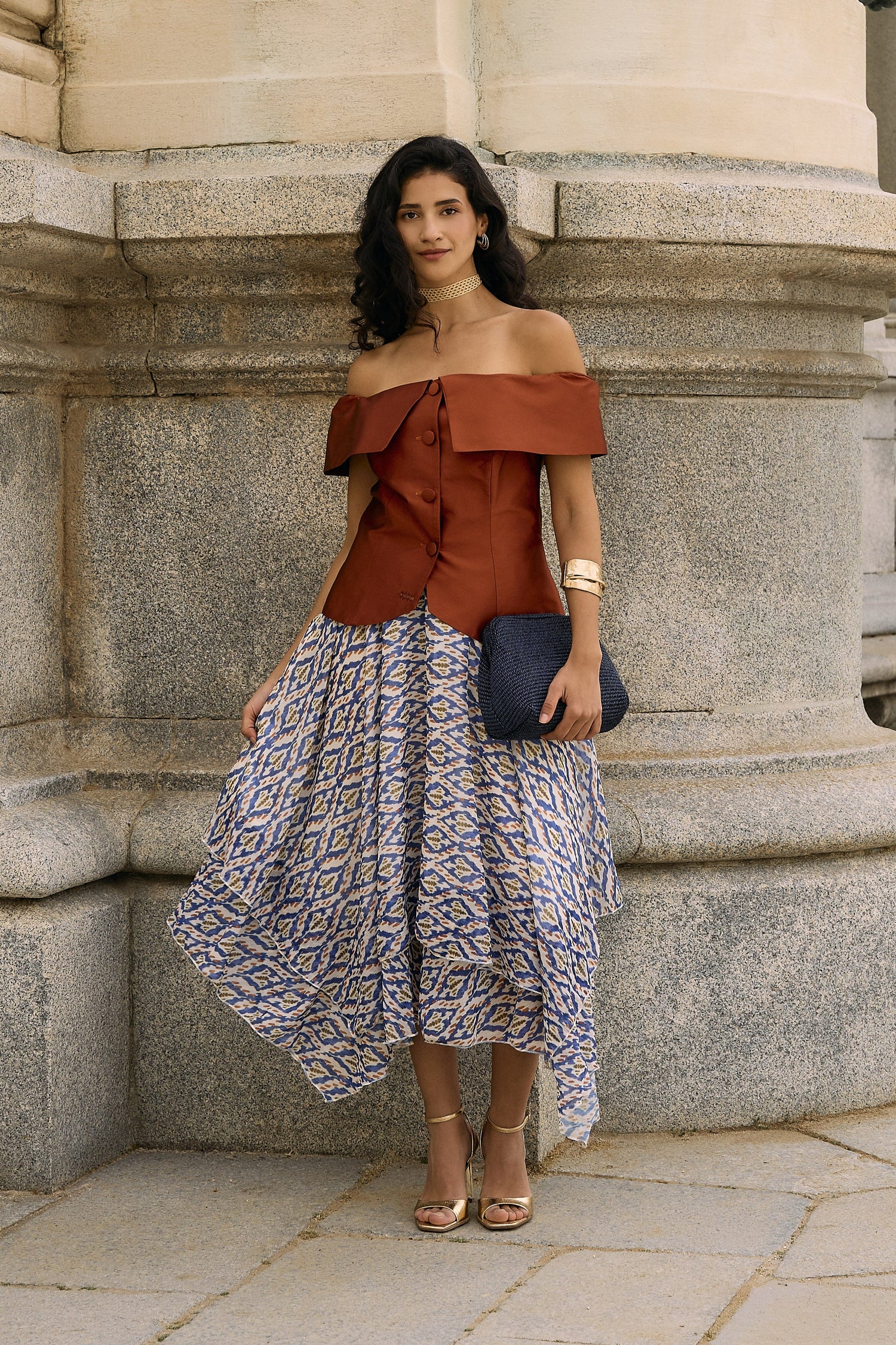 Top teja invitada escote Bardot elegante | García de la Serrana